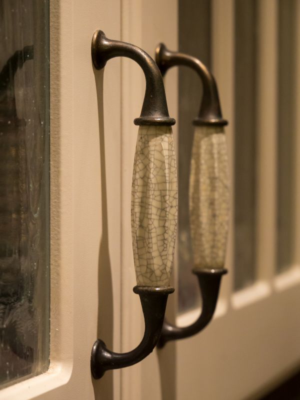 Cabinet Pulls Replacement